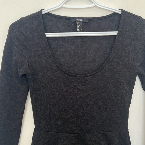 Forever 21 Black Floral Print Dress Longsleeve Small - Picture 2 of 4